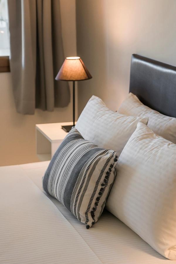 Agnanti Suites Minia Dış mekan fotoğraf