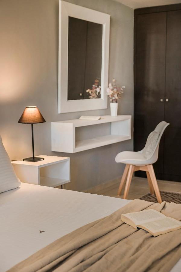 Agnanti Suites Minia Dış mekan fotoğraf