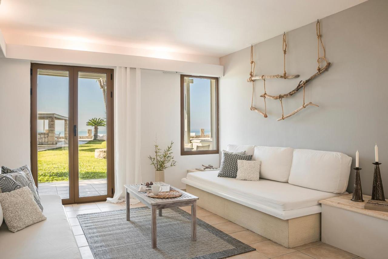 Agnanti Suites Minia Dış mekan fotoğraf